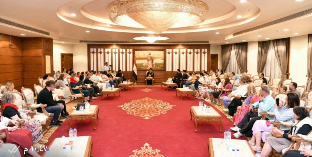 البابا تواضروس الثاني يستقبل وفدا من كنيسة رومانيا